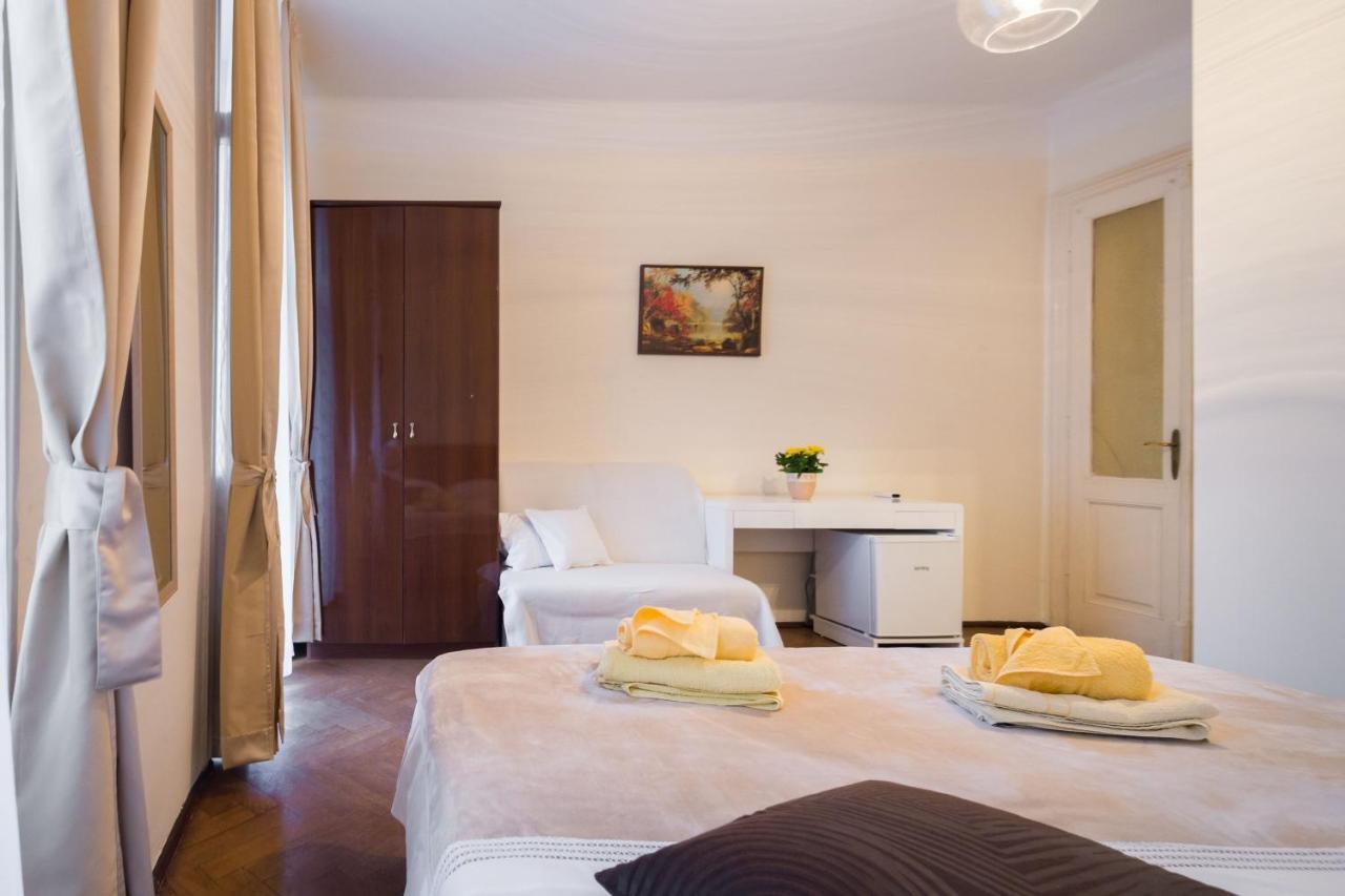 Riva Rooms Spalato Esterno foto