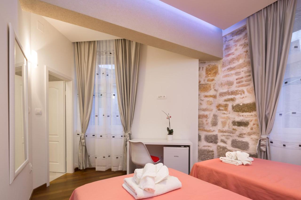 Riva Rooms Spalato Esterno foto