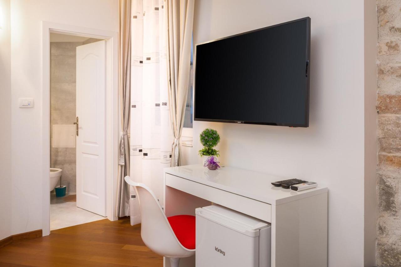 Riva Rooms Spalato Esterno foto